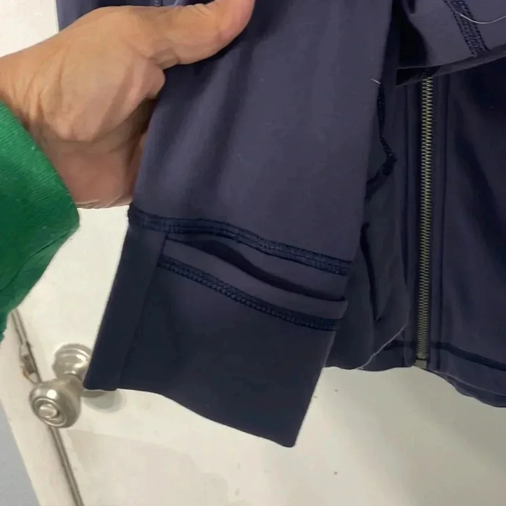 Lululemon forme jacket - Picture 4 of 10